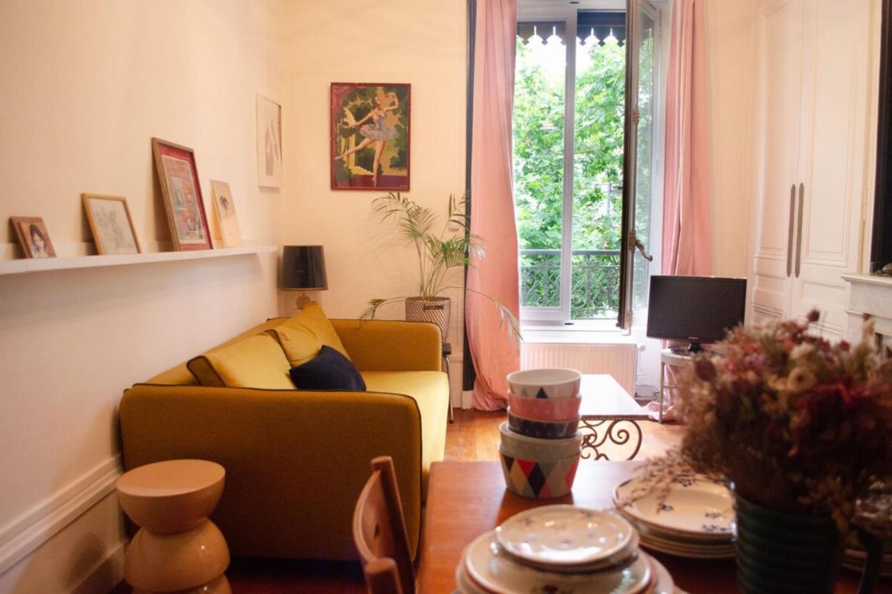 Апартаменты Chez Julie - Metro Garibaldi - University Лион Экстерьер фото